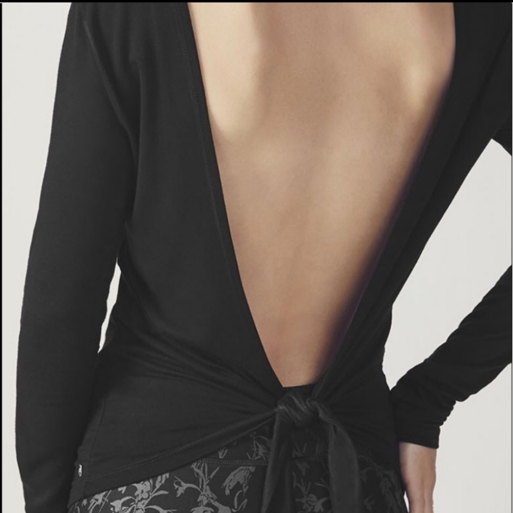 Fabletics tie back long sleeve